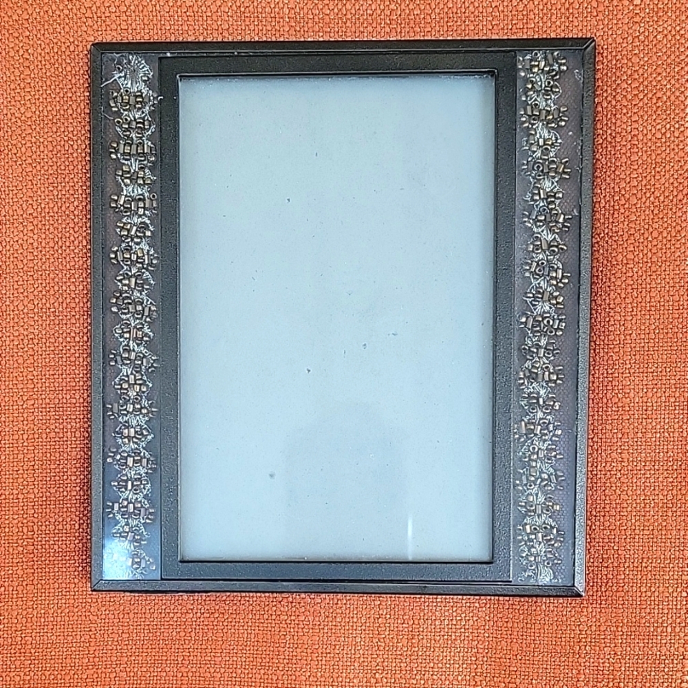 Elegant Antiqed Bronze Beaded Floral Photo Frame